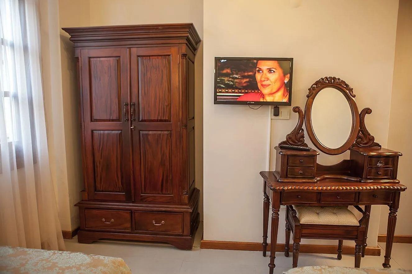 La Petra Hotel İzmir 3*,  Turecko